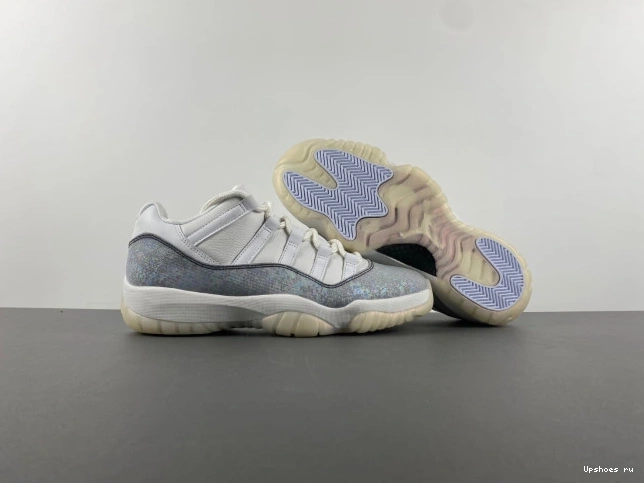 Jordan Low 11 2025  “Snake” HQ7000-001 Air   0713
